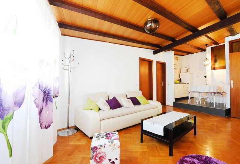 Teatro Apartman *